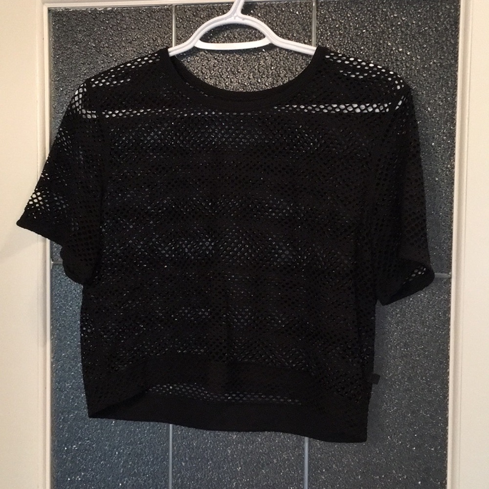 lululemon mesh workout top